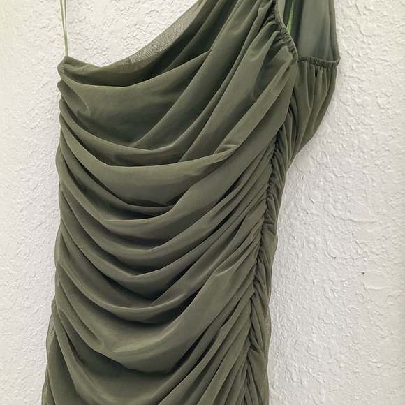 NWT 🐢Ruched 1 Shoulder Dress - Picture 5 of 5